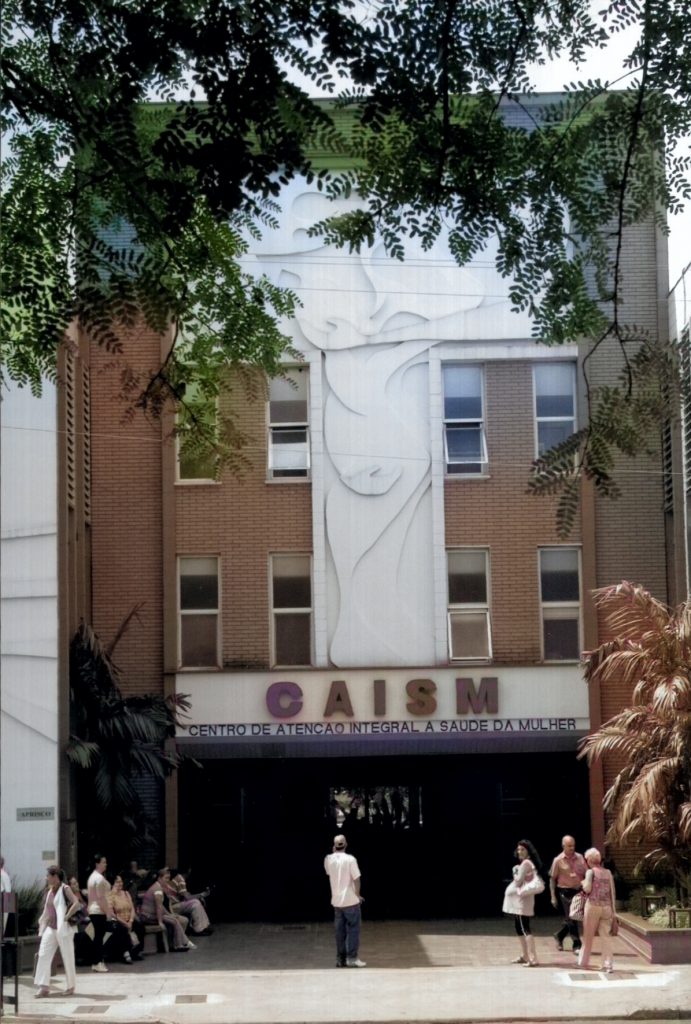 Unicamp cria, por meio de portaria, o Centro de Atenção Integral à Saúde da Mulher (Caism), 1984